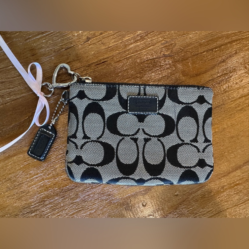 Coach Black and Cream Wristlet